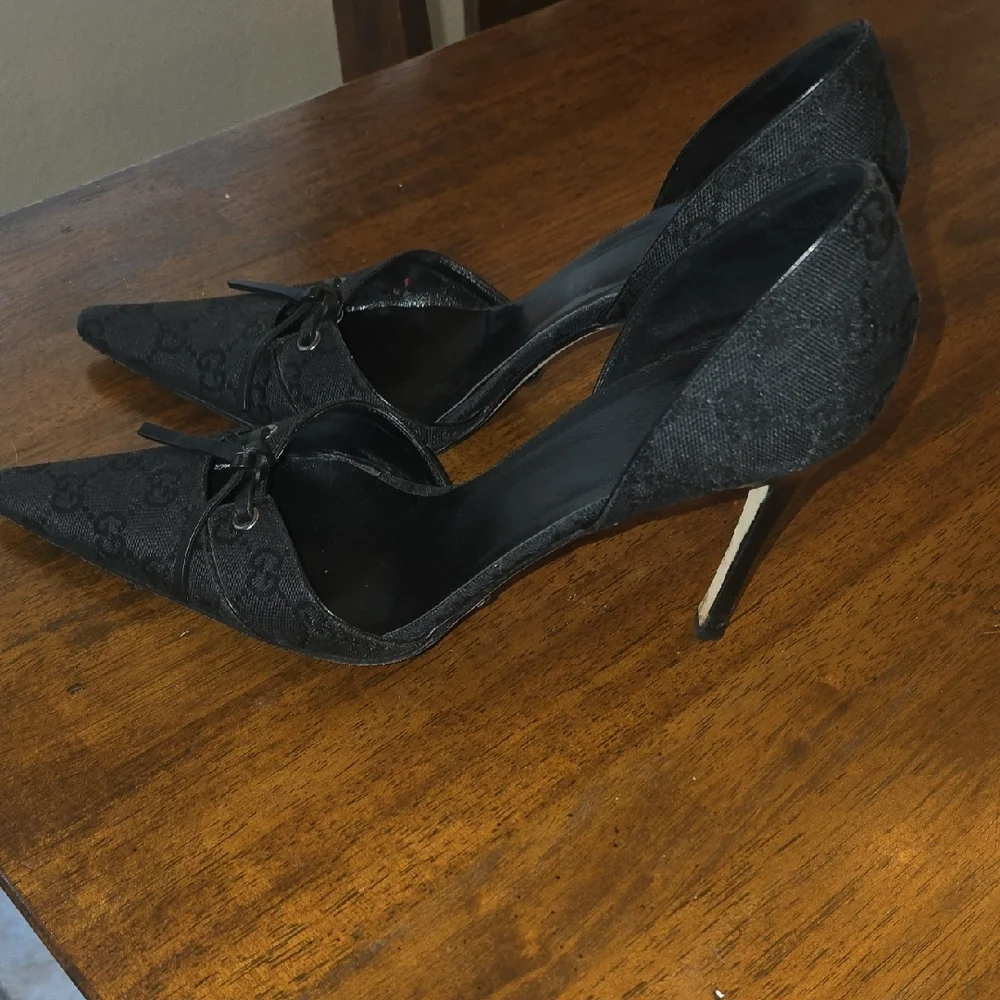Authentic Vintage Gucci D'orsay Heels 8.5 - Picture 3 of 7